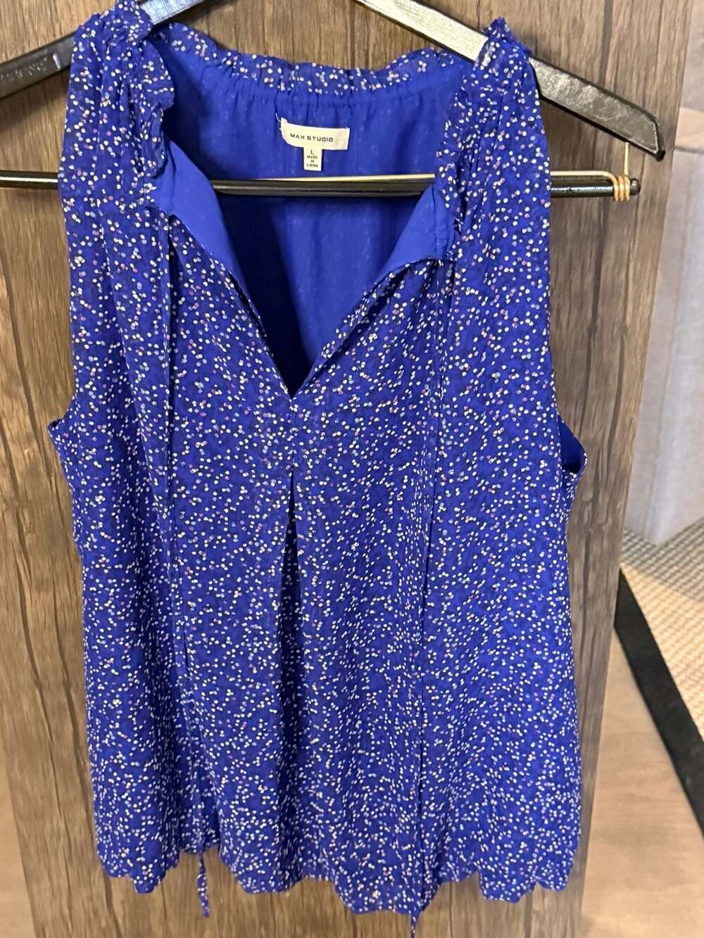 Max Studio Royal Blue Sleeveless Blouse with Micro-Dot Print and V-Neck